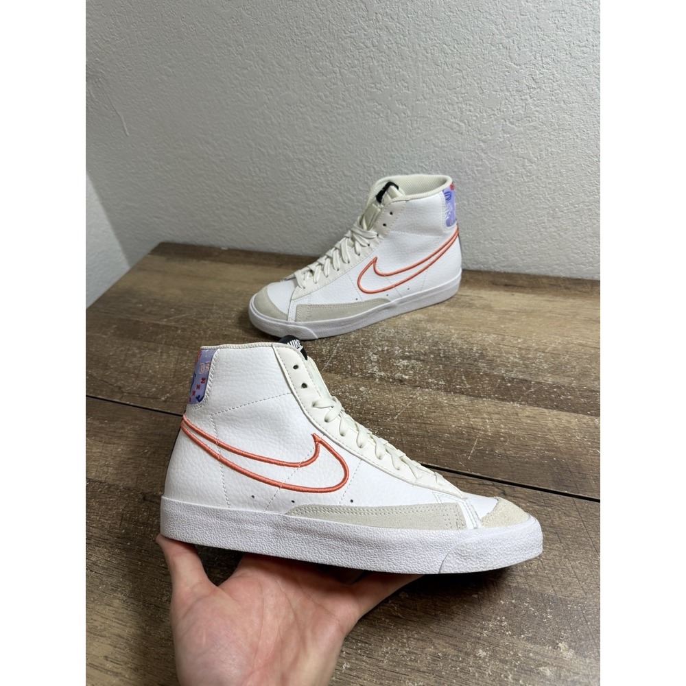 Nike Blazer Mid '77 SE Athletic Shoes White/Magic Ember DJ0265 100‎ Size 6.5Y 8W